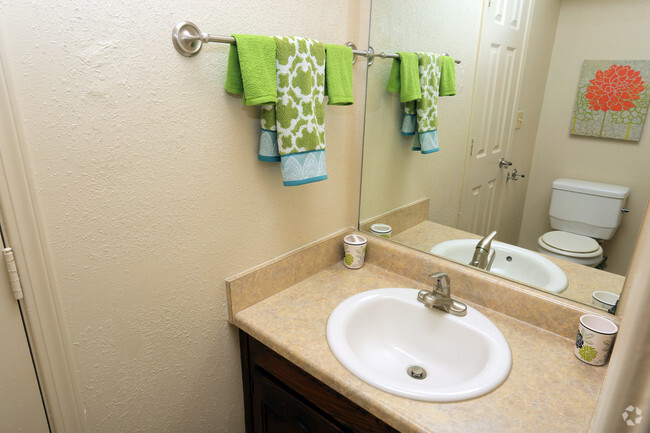 2BR - 1085SF - Bathroom - Belmont Park Townhomes