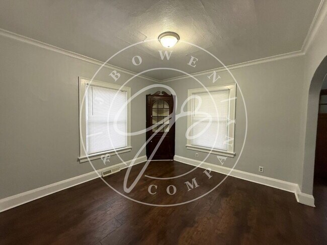 Foto del edificio - 560 Bronx Dr