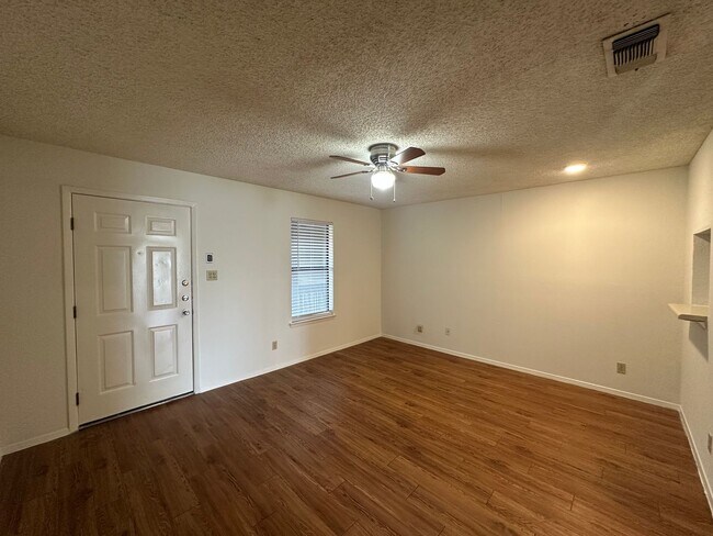 Foto del edificio - 1/1 Apartment in Hyde Park