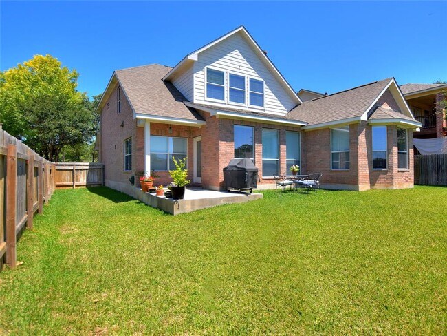 Foto del edificio - 3831 Aqua Ln
