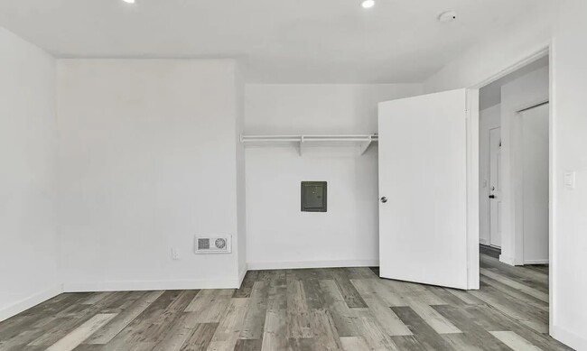 Building Photo - 1641 Pentecost Way
