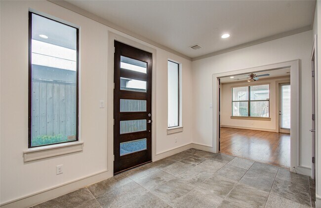 Foto del edificio - 1808 Ridgewood St