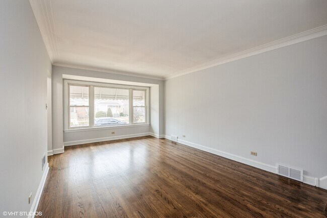 Foto del edificio - 5615 S Melvina Ave
