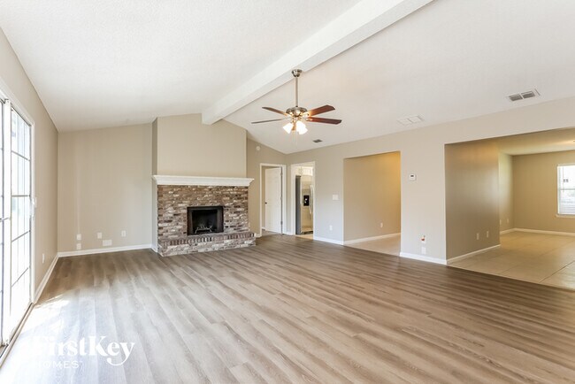 Building Photo - 12561 Dorwinion Ct