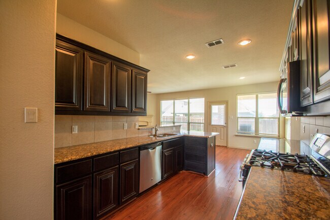 Foto del edificio - Beautifully Crafted 4-2.5-2 in Fort Worth-...
