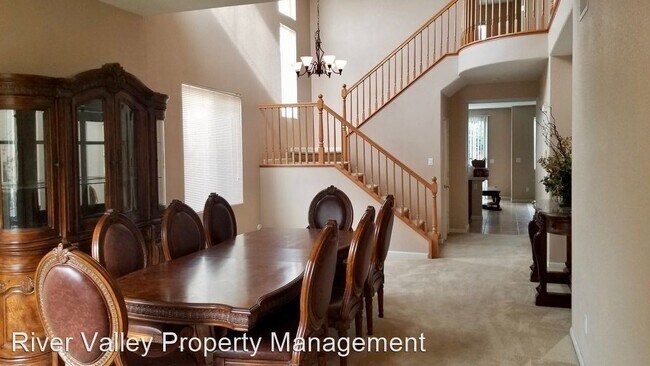 Building Photo - 4 br, 3 bath House - 4352 Gibraltar St