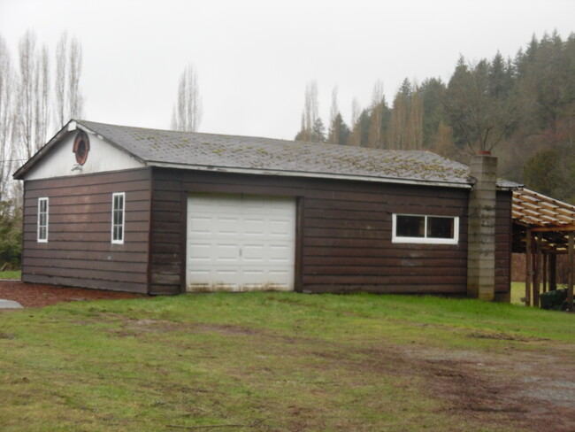 Foto del edificio - 23995 Old Day Creek Road
