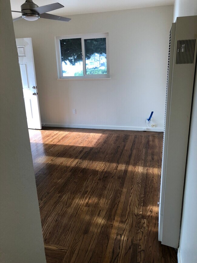 Foto del edificio - 3801 Nevin Ave