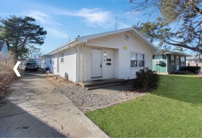 Building Photo - 1622 12th St