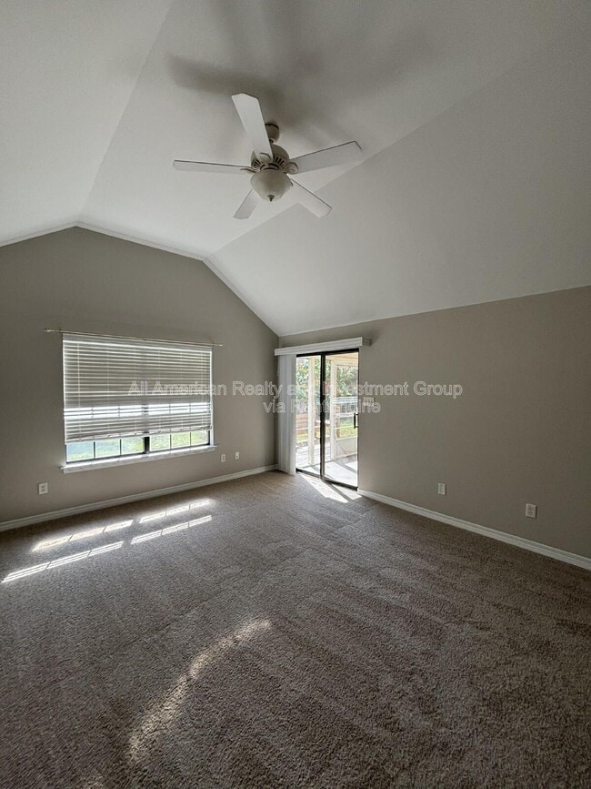 Building Photo - 148 Long Pointe Dr