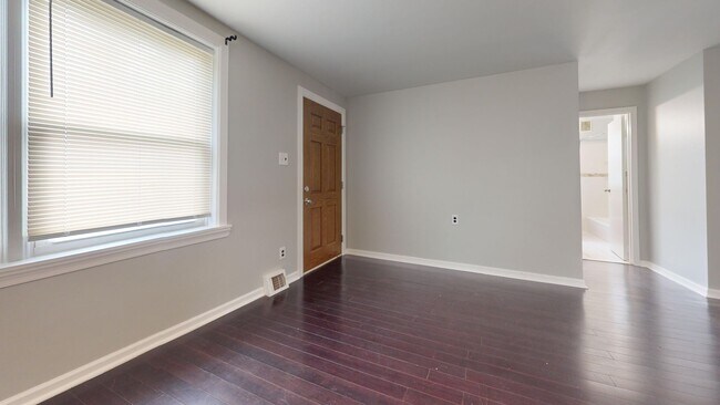 Foto del edificio - Beautiful Home in Northeast Philly