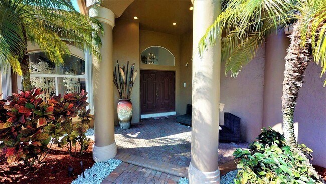 Foto del edificio - 19759 Dinner Key Dr