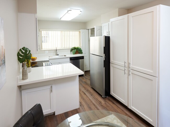 Foto del edificio - Riverside 1468-70