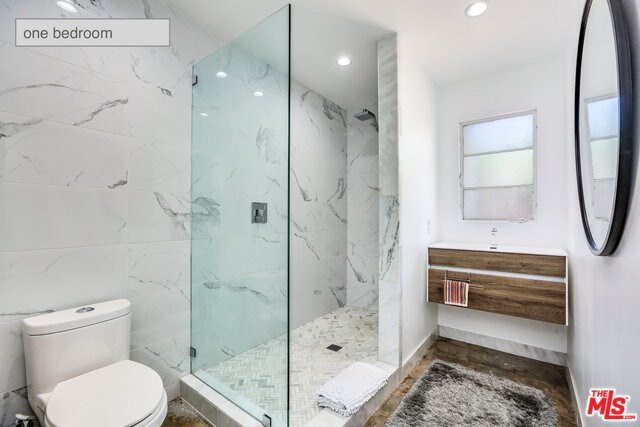 Building Photo - 569 S Mountain View Dr