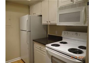 Foto del edificio - 2BD/2BA Condo in Flower Hill - near Shady Grove METRO!