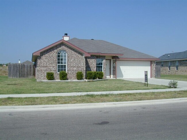 Foto del edificio - 4 br, 2 bath House - 4206 Water Oak Dr