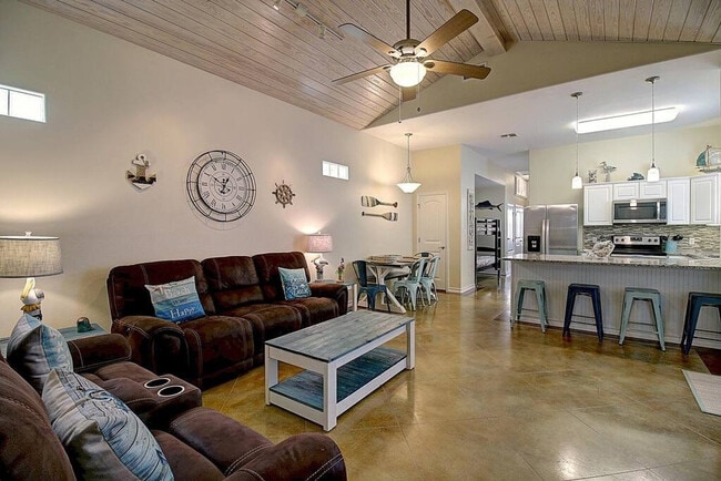 Building Photo - 2212 TX-361