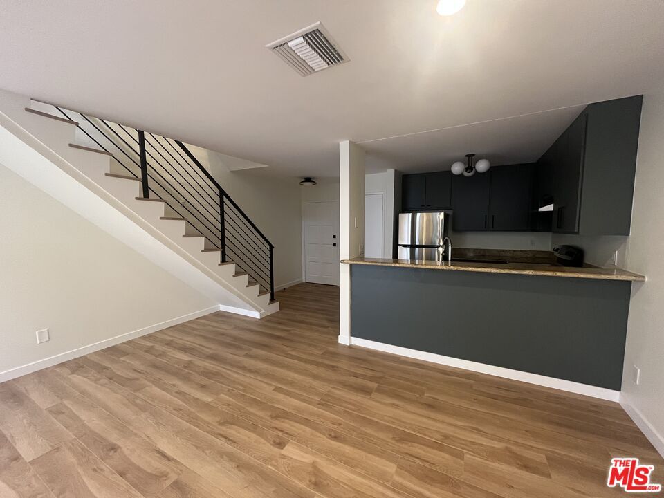 Foto principal - 960 N San Vicente Blvd