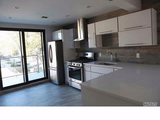 Building Photo - 6630 Pleasantview St