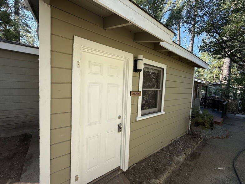 Primary Photo - 54605 N Circle Dr