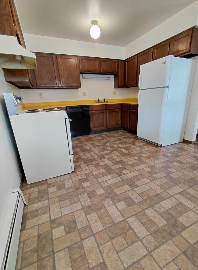Kitchen - 1408 Taft Ave