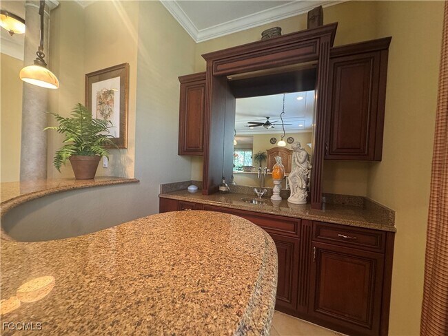 Foto del edificio - 12199 Lucca St