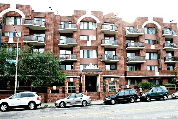Primary Photo - 2320 Wisconsin Ave NW