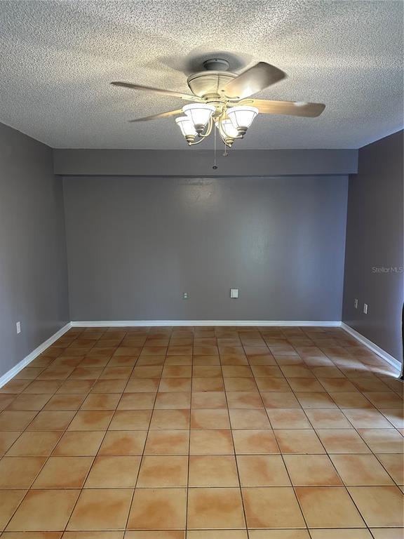 Building Photo - 5252 Brook Ct
