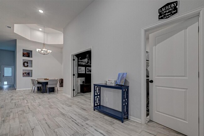 Foto del edificio - 15315 Bellfield Grv Dr