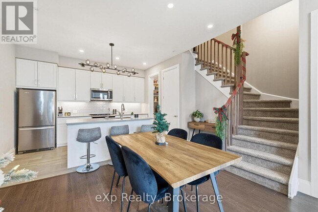 Building Photo - 73 Arthur St S