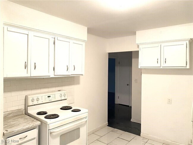 Foto del edificio - 718 Shelley Pkwy