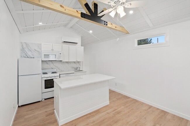 Building Photo - 720 Pritchett Ln