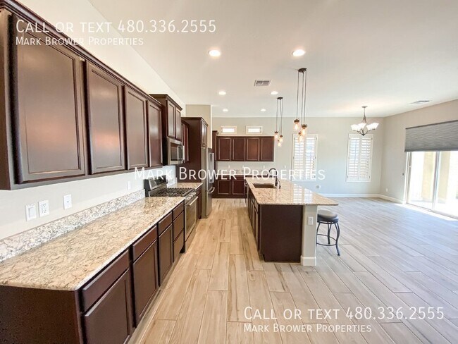 Foto del edificio - 1810 N Bernard Cir