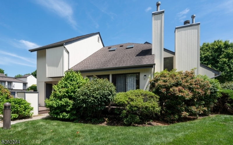 Primary Photo - 221 Arrowood Way