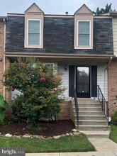 Building Photo - 5 Bayridge Ct