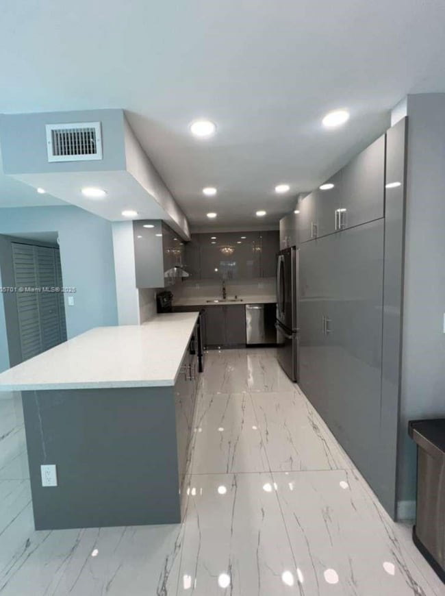 Foto del edificio - 1799 SW 81st Ter