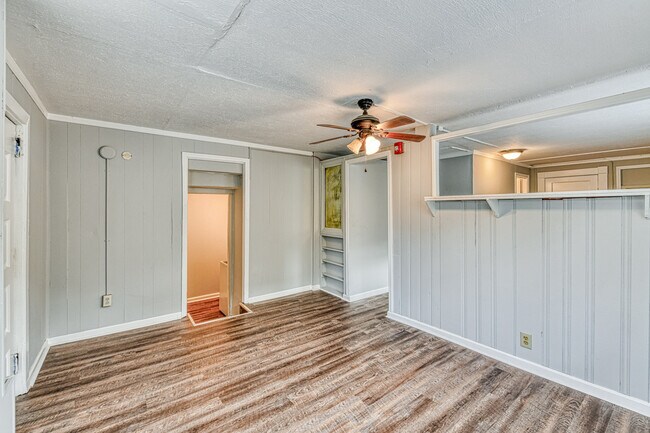 Building Photo - 706 Chickamauga Ave