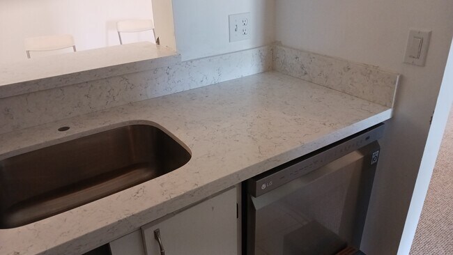 Kitchen, new sink, faucet and dishwasher - 6543 Chasewood Dr