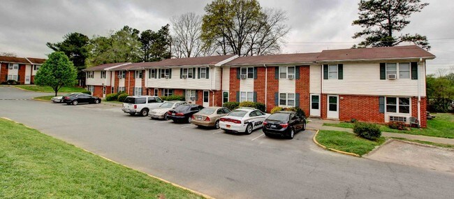 612 Charles St Kings Mountain Nc 28086 Townhouse For Rent In Kings Mountain Nc Apartments Com