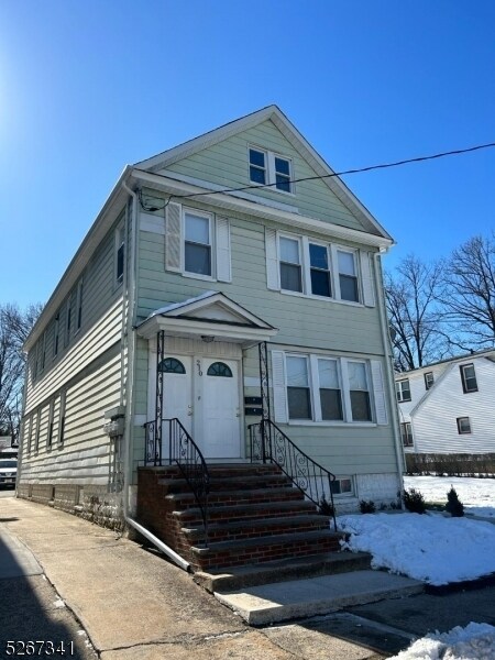 Primary Photo - 210 E 9th Ave