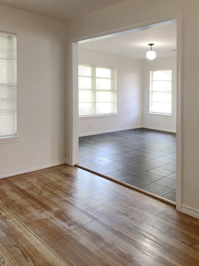 Foto del edificio - 11312 Wyatt St