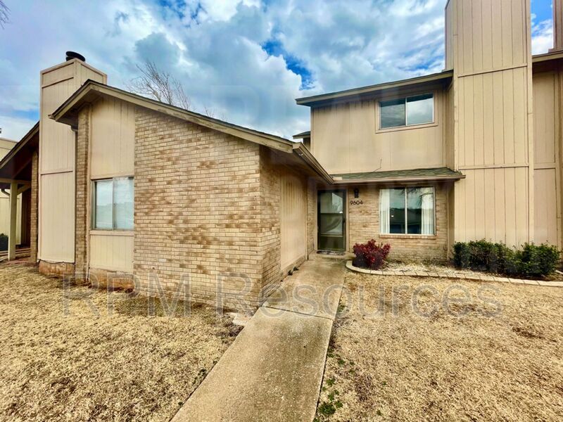 Foto principal - 9604 Hefner Village Blvd