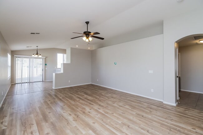Building Photo - 1244 W Mesquite Tree Ln
