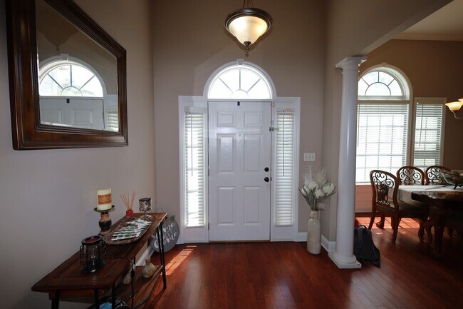 Foto del edificio - 2401 Rankin Cir