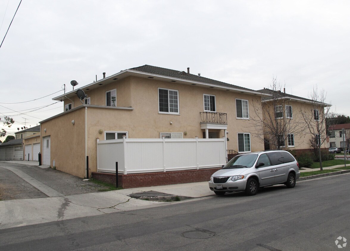 Foto del edificio - 1128 Masselin Ave