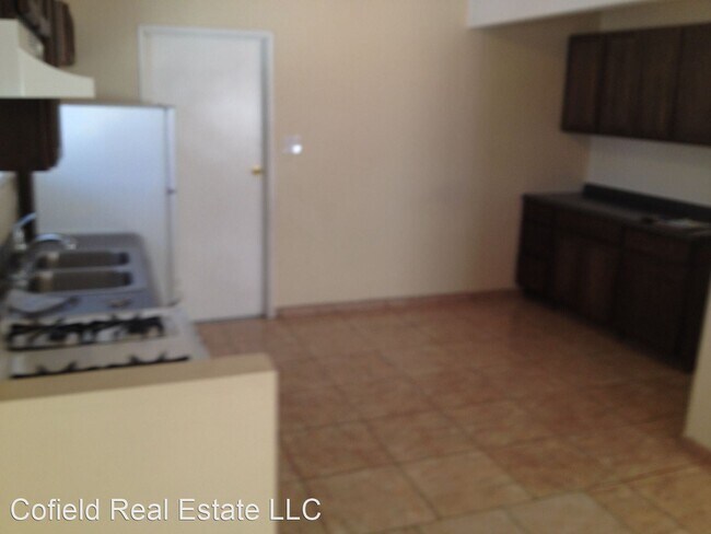 Building Photo - 4 br, 2 bath House - 3421 E. Twining Ave.