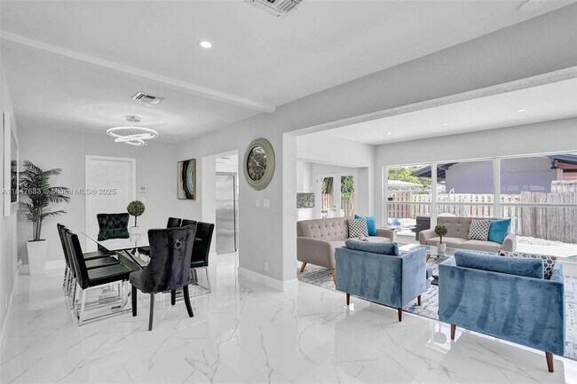 Foto del edificio - 3421 Dover Rd
