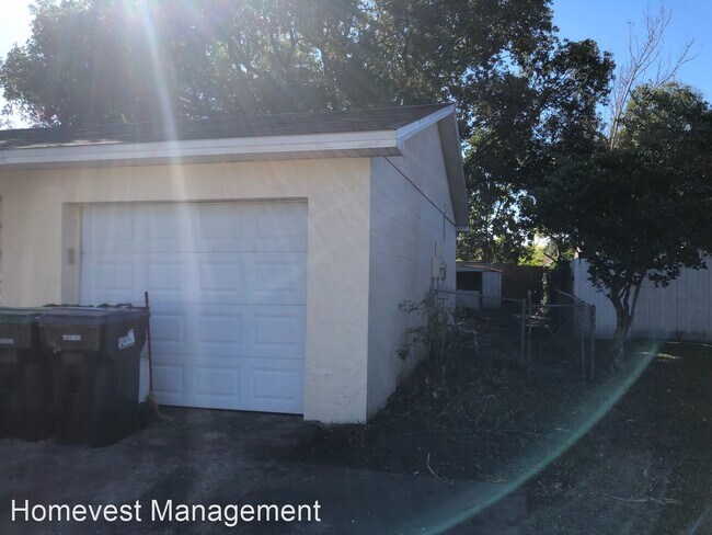 Building Photo - 3 br, 1.5 bath House - 2036 Las Palmas Circle