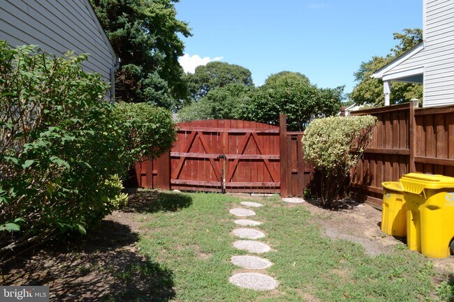Building Photo - 2955 Beaver Brook Ct