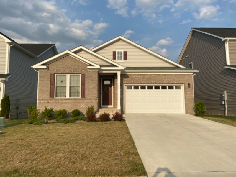 Primary Photo - 107 Nevermore Dr